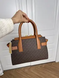 Сумка Michael Kors Carmen