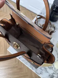 Сумка Michael Kors Carmen