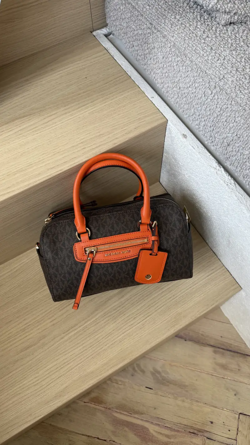 Сумка Michael Kors Jet Set Travel