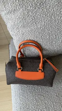 Сумка Michael Kors Jet Set Travel