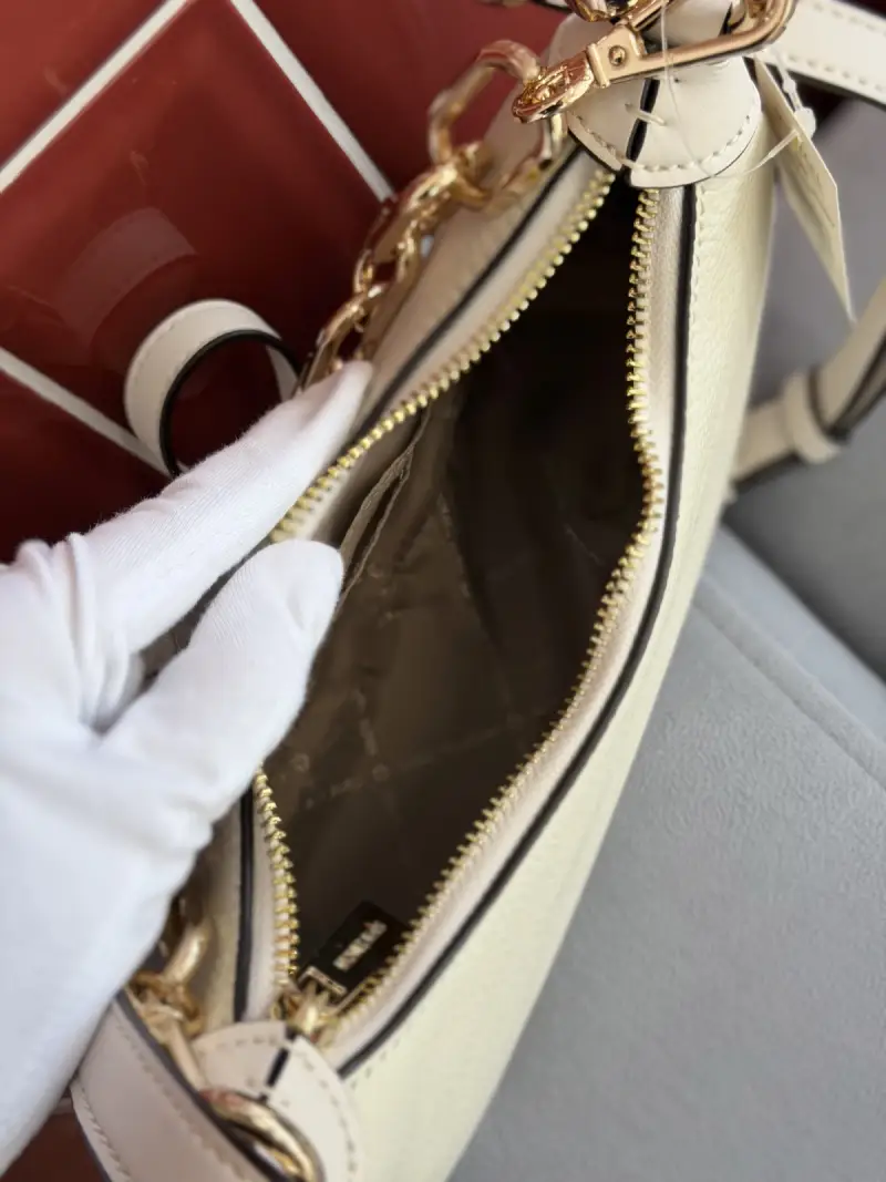 Сумка Michael Kors Cora